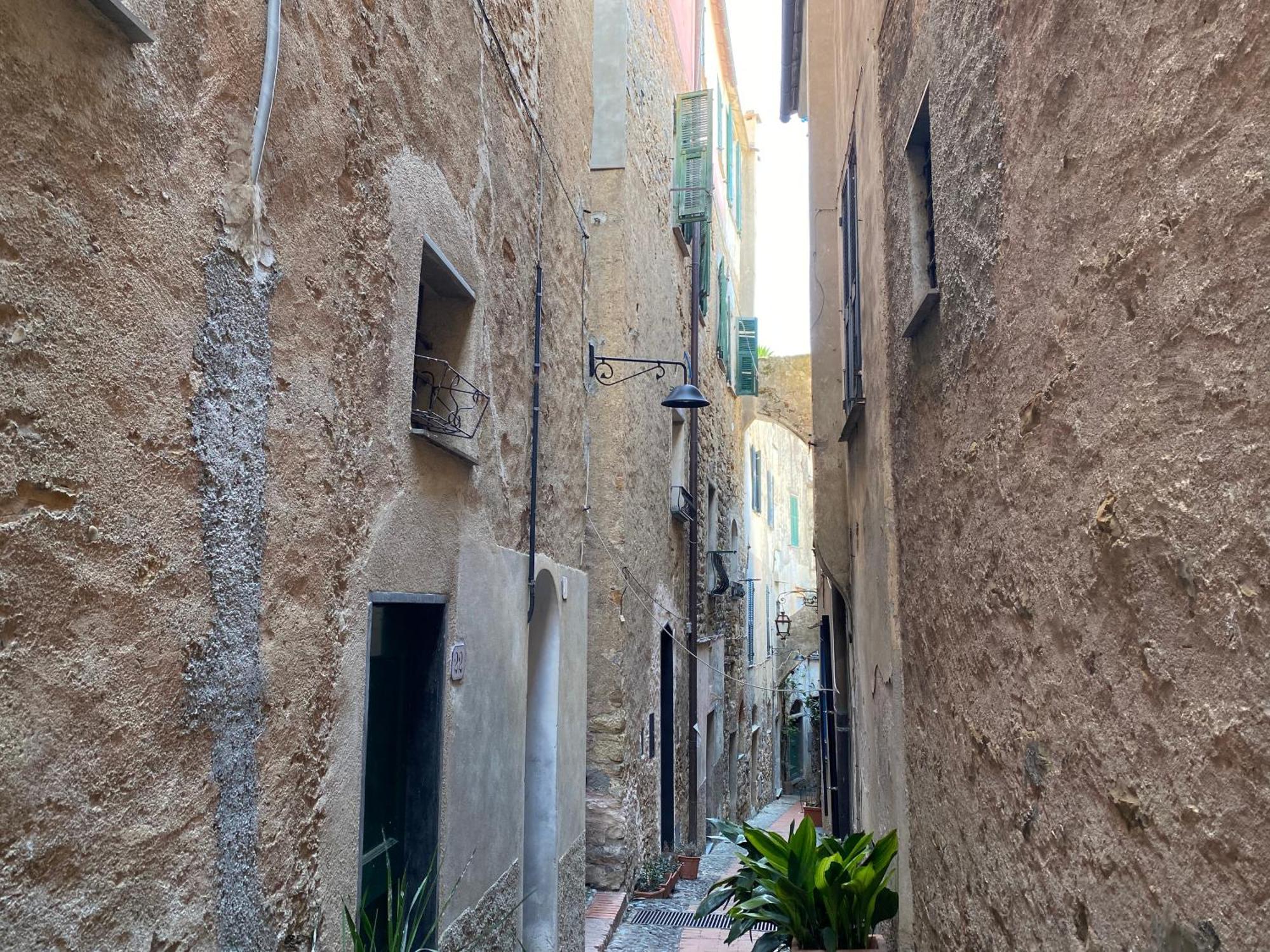 La Finestra Sul Borgo Acomodação com café da manhã Cervo Exterior foto