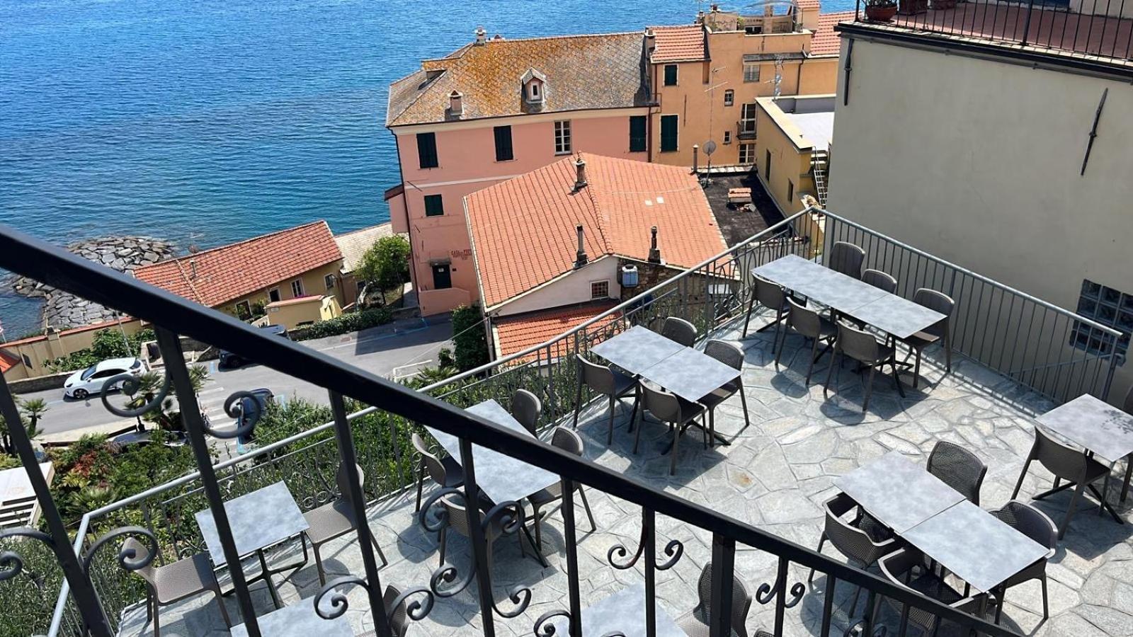 La Finestra Sul Borgo Acomodação com café da manhã Cervo Exterior foto