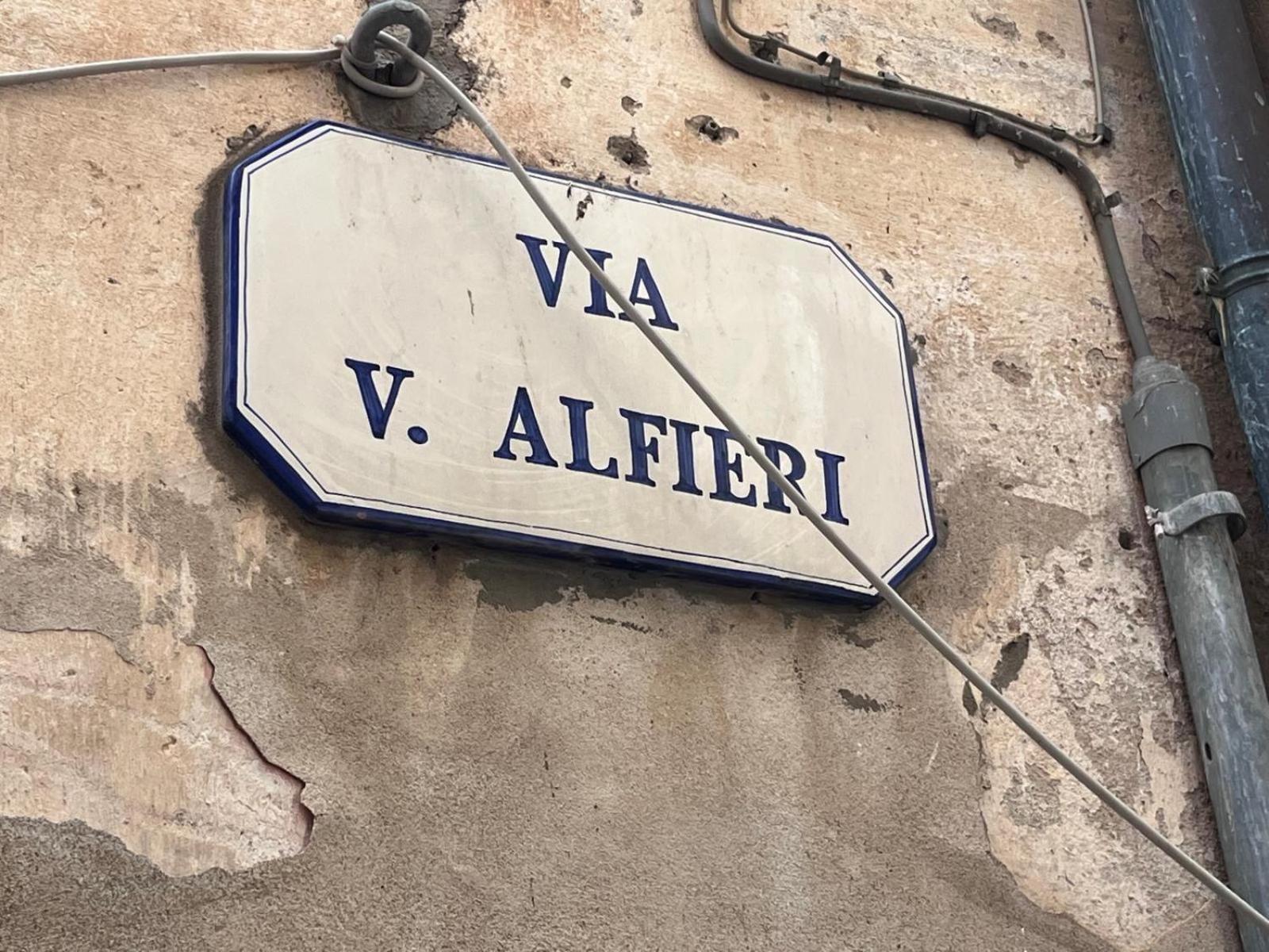 La Finestra Sul Borgo Acomodação com café da manhã Cervo Exterior foto